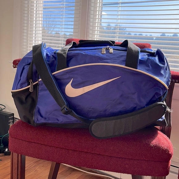 Nike Bags Vintage Nike Duffel Bag Poshmark